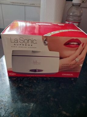 Supreme Sonic Jewelry Cleaner - White